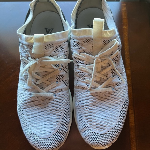 Men’s Louis Vuitton fast lane - Picture 2 of 4